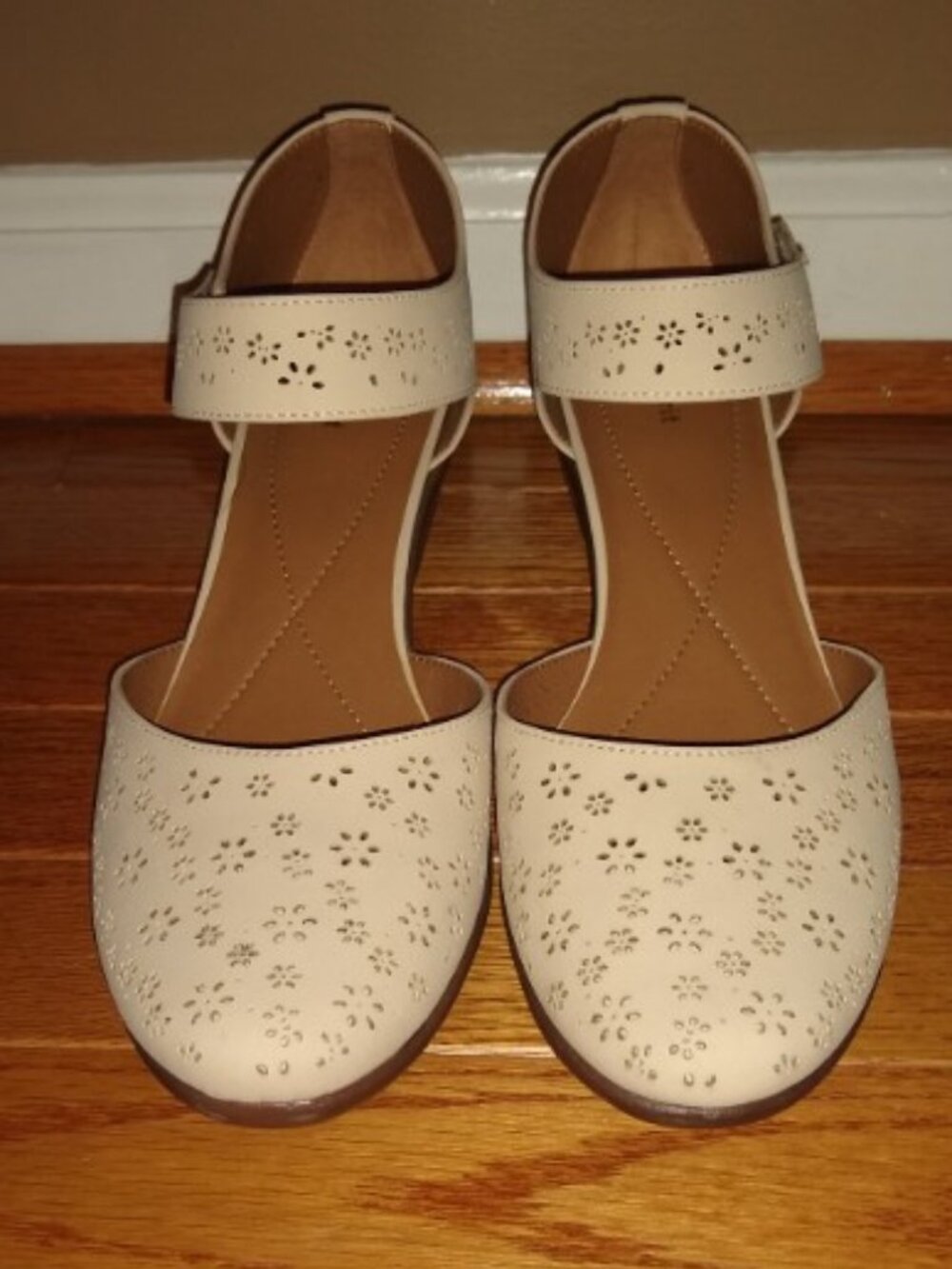 Easy Spirit Mary Janes